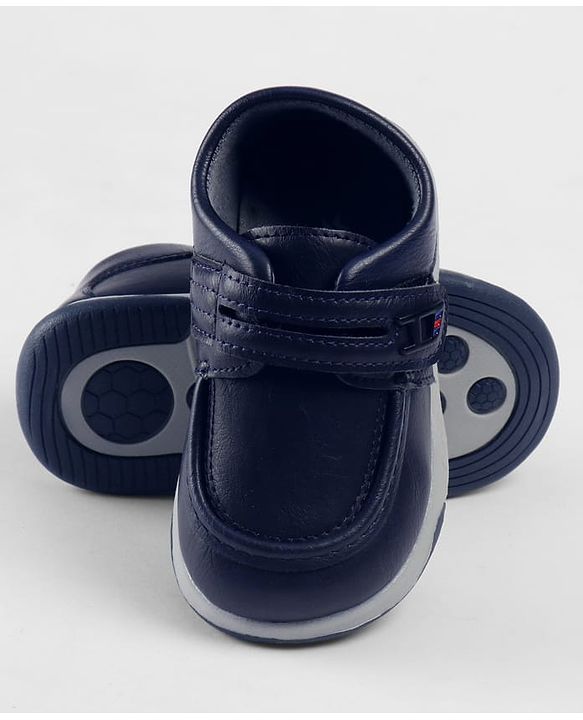 Cute Walk by Babyhug Velcro Closure Solid Shoes - Black