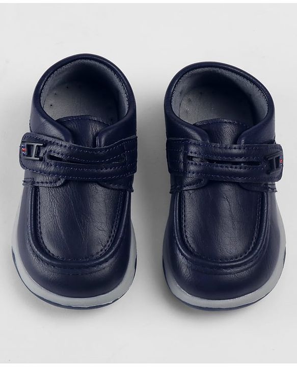 Cute Walk by Babyhug Velcro Closure Solid Shoes - Black