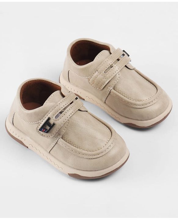 Cute Walk by Babyhug Velcro Closure Solid Shoes - Black