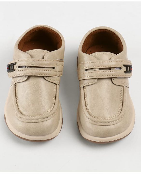 Cute Walk by Babyhug Velcro Closure Solid Shoes - Black