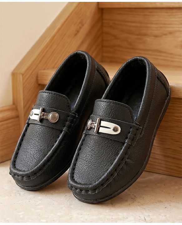 Cute Walk by Babyhug Slip On Solid Loafers - Black