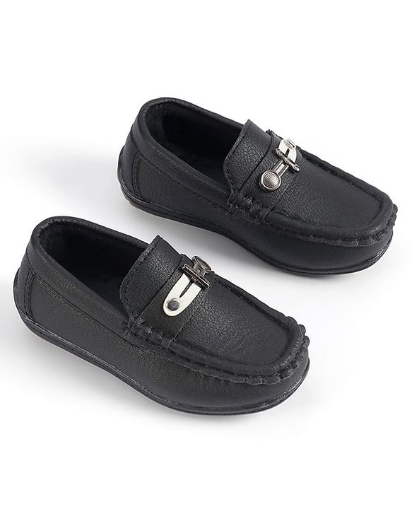 Cute Walk by Babyhug Slip On Solid Loafers - Black