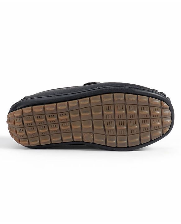 Cute Walk by Babyhug Slip On Solid Loafers - Black