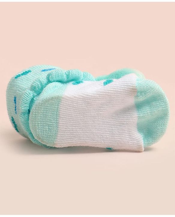 Cute Walk by Babyhug Socks Shoes With Heart Design & Applique - Multicolor
