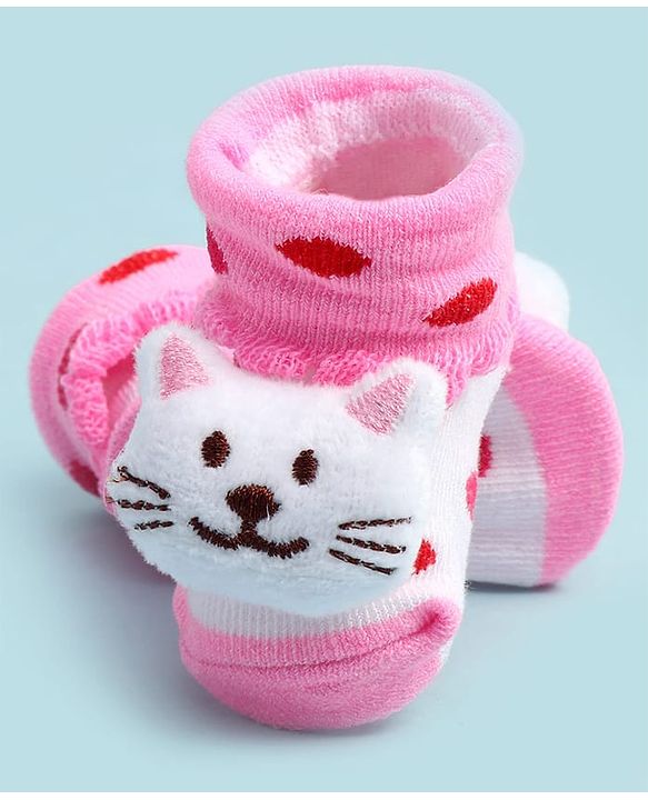 Cute Walk by Babyhug Ankle Length Socks Shoes With Cat Applique - Multicolor