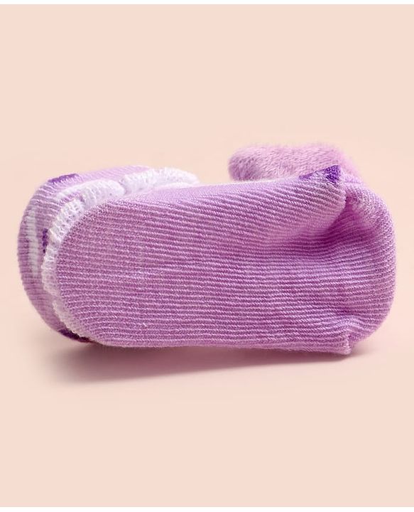 Cute Walk by Babyhug Ankle Length Socks Shoes With Applique - Multicolor