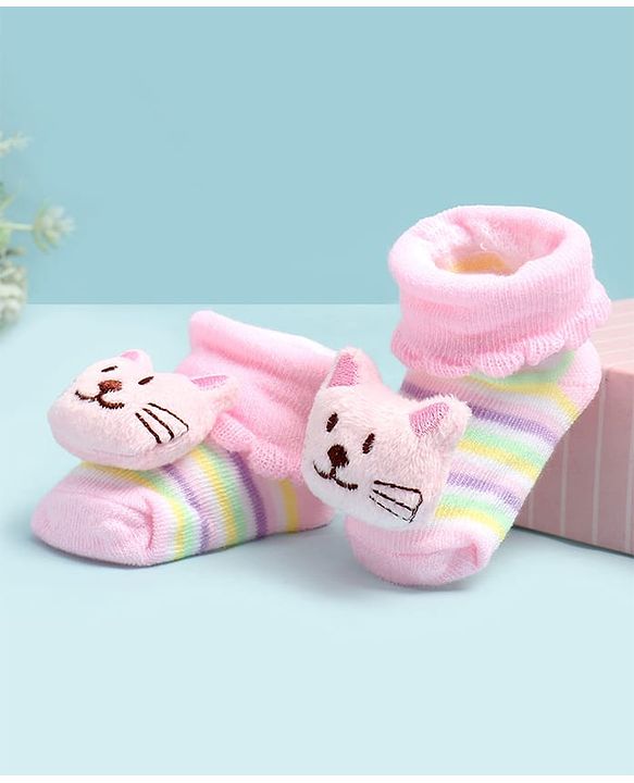 Cute Walk by Babyhug Ankle Length Socks Shoes With Cat Applique - Multicolor