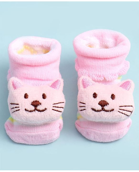Cute Walk by Babyhug Ankle Length Socks Shoes With Cat Applique - Multicolor