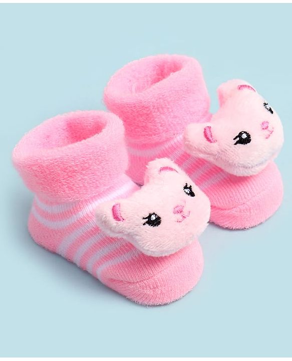 Cute Walk by Babyhug Ankle Length Socks Shoes With Applique - Multicolor