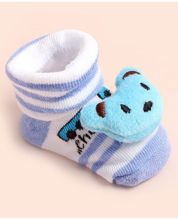 Cute Walk by Babyhug Ankle Length Socks Shoes With Applique - Multicolor