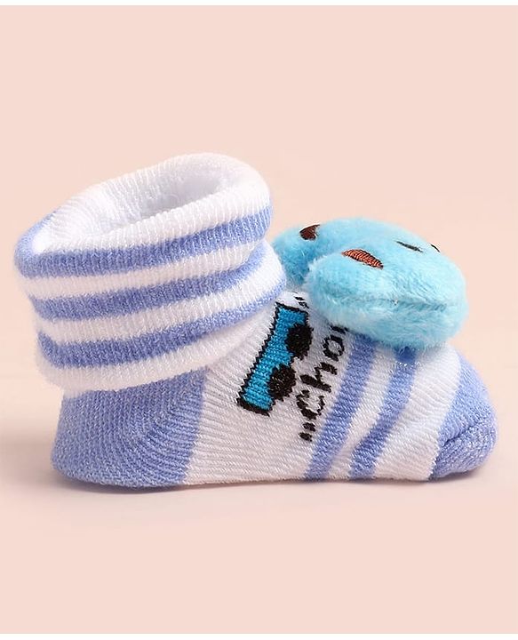 Cute Walk by Babyhug Ankle Length Socks Shoes With Applique - Multicolor