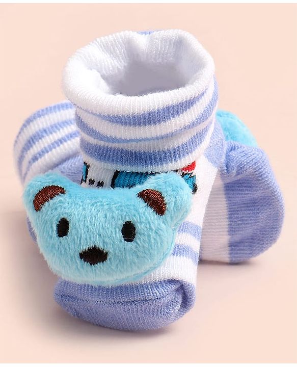 Cute Walk by Babyhug Ankle Length Socks Shoes With Applique - Multicolor