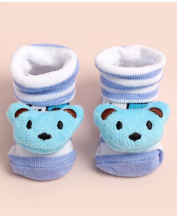 Cute Walk by Babyhug Ankle Length Socks Shoes With Applique - Multicolor