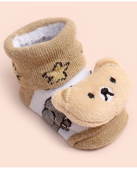 Cute Walk by Babyhug Ankle Length Socks Shoes With Bear Applique - Multicolor