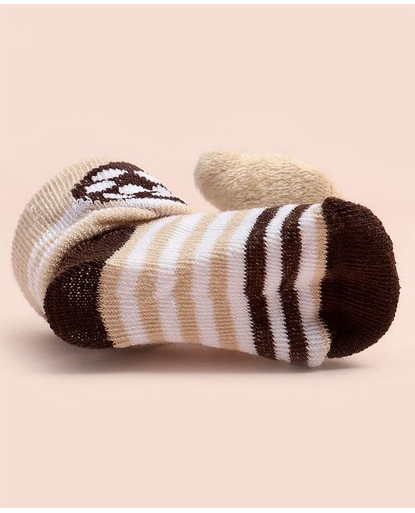 Cute Walk by Babyhug Ankle Length Socks Shoes With Bear Applique - Multicolor