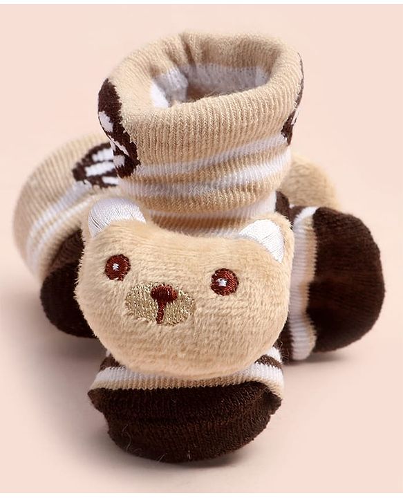 Cute Walk by Babyhug Ankle Length Socks Shoes With Bear Applique - Multicolor