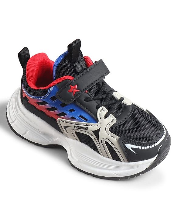 Cute Walk by Babyhug Velcro Closure Solid Sneaker Shoes - Black
