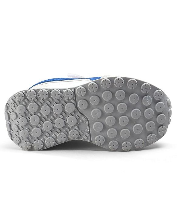 Cute Walk by Babyhug Velcro Closure Hearts Printed Sneaker Shoes - White
