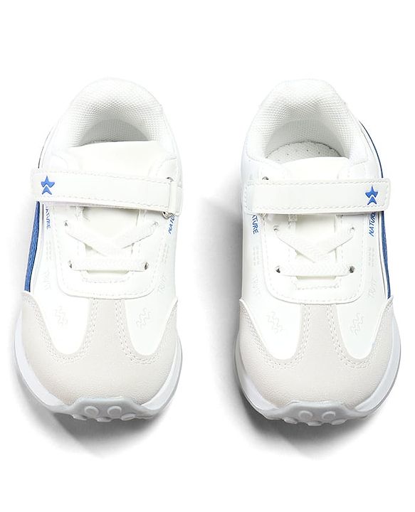 Cute Walk by Babyhug Velcro Closure Hearts Printed Sneaker Shoes - White