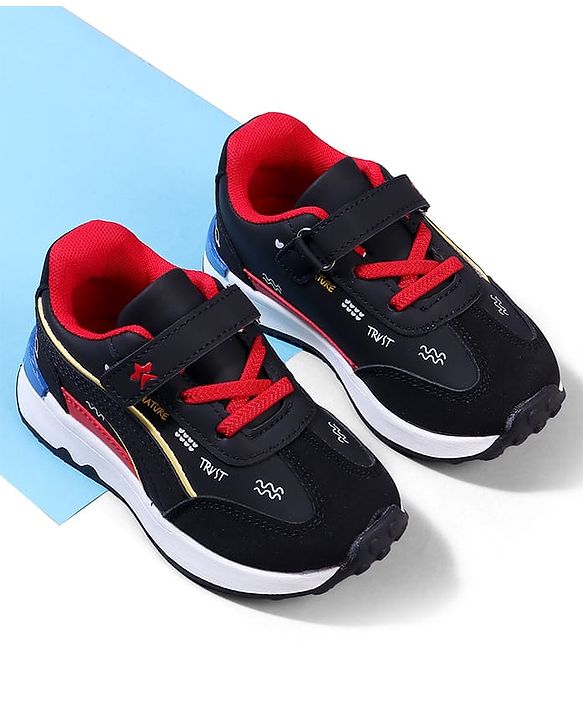 Cute Walk by Babyhug Velcro Closure Hearts Printed Sneaker Shoes - White