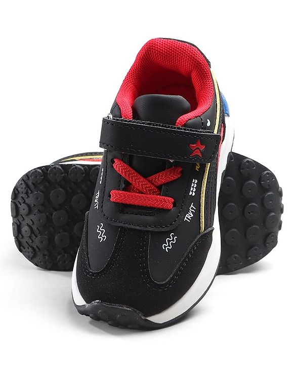 Cute Walk by Babyhug Velcro Closure Hearts Printed Sneaker Shoes - White