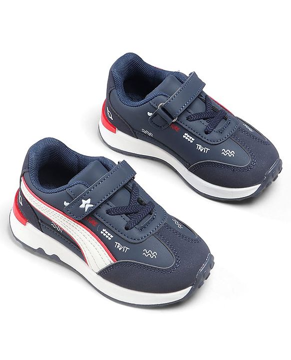 Cute Walk by Babyhug Velcro Closure Hearts Printed Sneaker Shoes - White