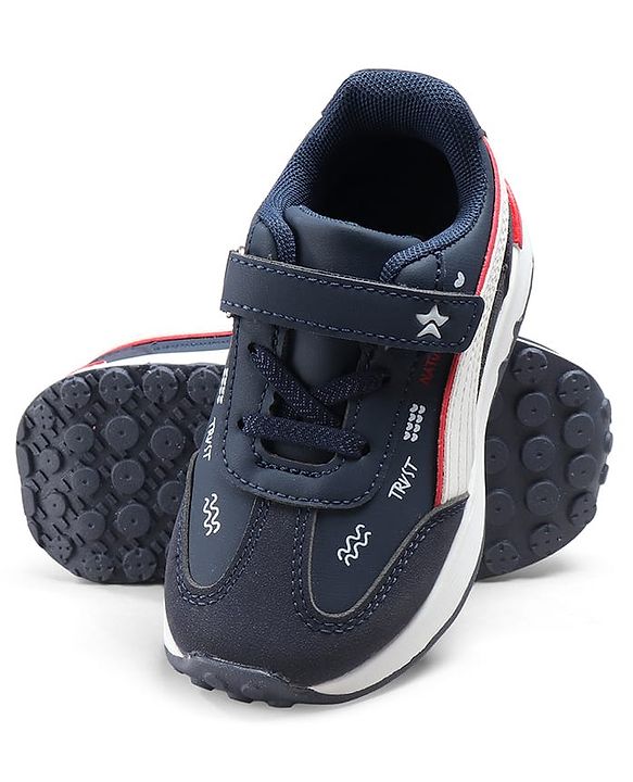 Cute Walk by Babyhug Velcro Closure Hearts Printed Sneaker Shoes - White