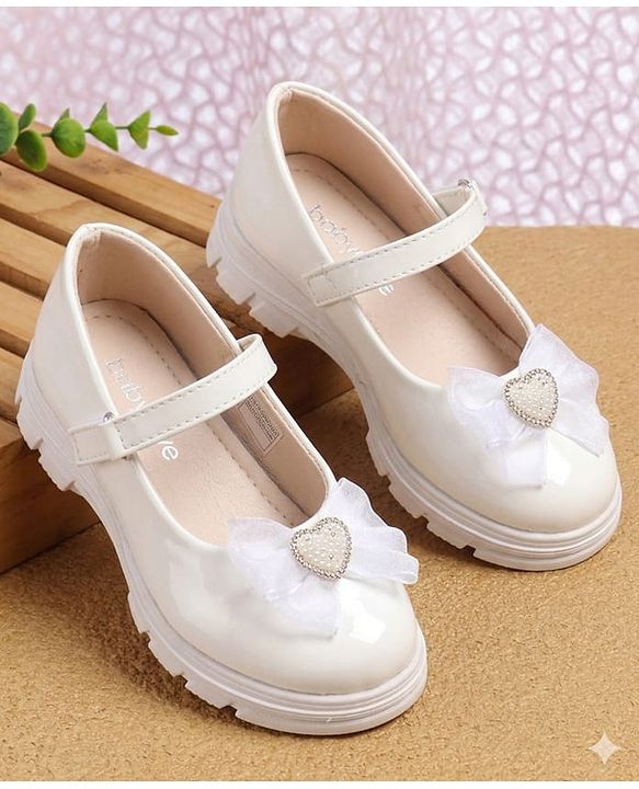 Pine Kids Velcro Closure Ballerina With Bow & Hearts Applique - White
