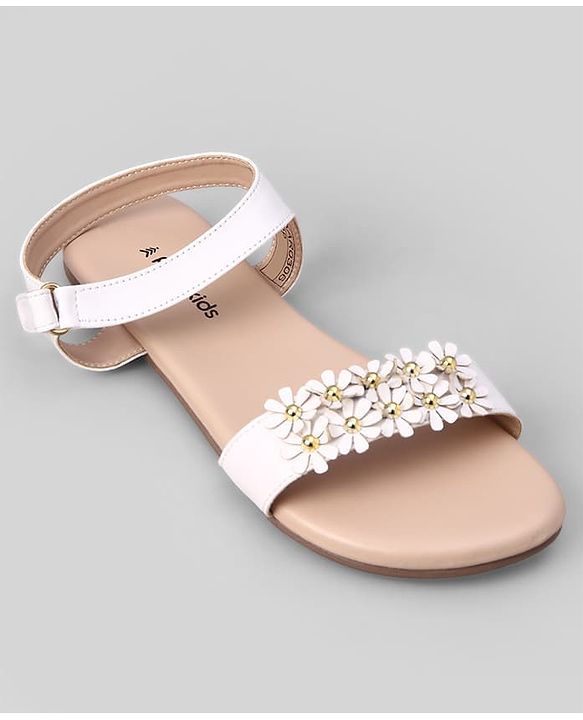 Pine Kids Velcro Closure Sandals With Floral Detailing - White