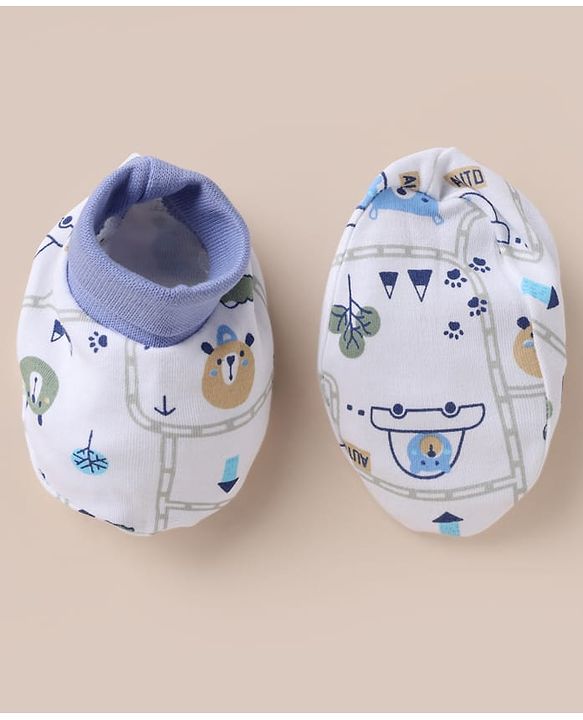 Babyhug 100% Cotton Interlock Knit Cap, Mitten & Booties with Vehicle Bear Map Print White - Diameter 14 cm