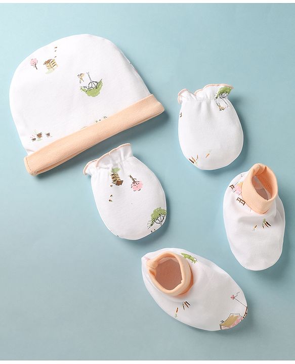 Babyhug 100% Cotton Interlock Knit Cap Mittens & Booties With Tree Home Print White - Diameter 14 cm