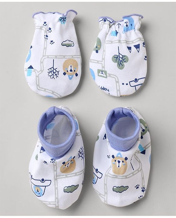 Babyhug 100% Cotton Interlock Knit Mittens & Booties with Animal Vehicle Print - White