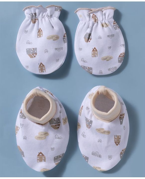 Babyhug 100% Cotton Interlock Knit Mittens and Booties Set With Rainbow Print - White
