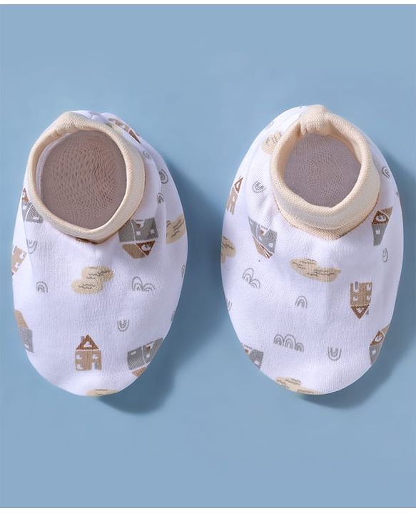 Babyhug 100% Cotton Interlock Knit Mittens and Booties Set With Rainbow Print - White
