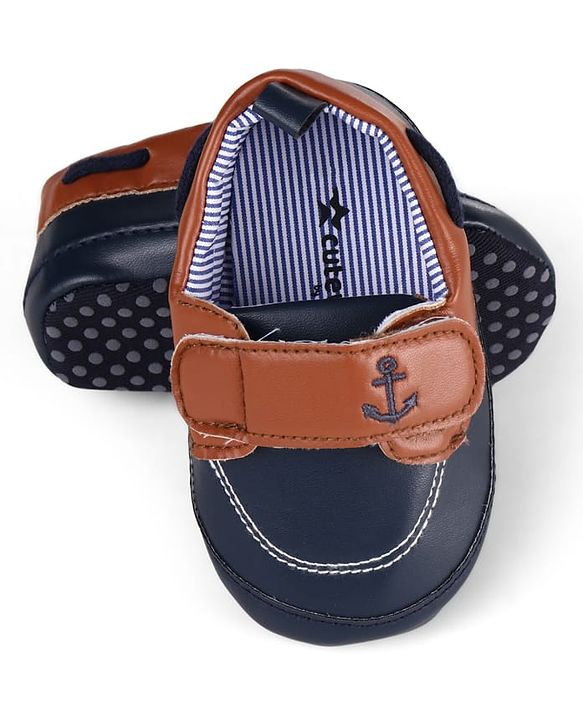 Cute Walk by Babyhug Velcro Closure Nautical Theme Embroidered Booties - Navy Blue