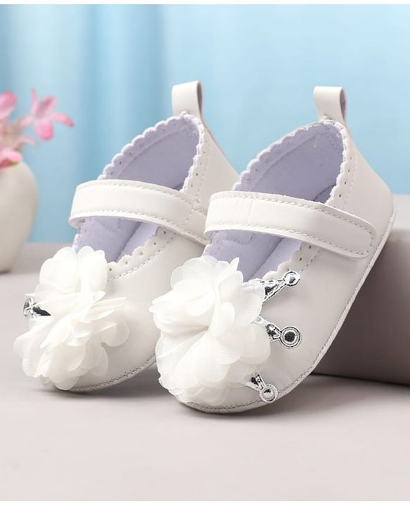 Cute Walk by Babyhug Velcro Closure Booties With Floral Applique - White