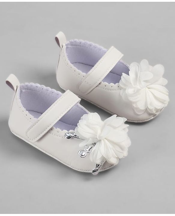 Cute Walk by Babyhug Velcro Closure Booties With Floral Applique - White