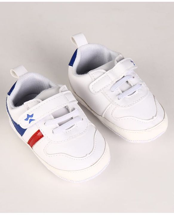 Cute Walk by Babyhug Velcro Closure Solid Booties - White