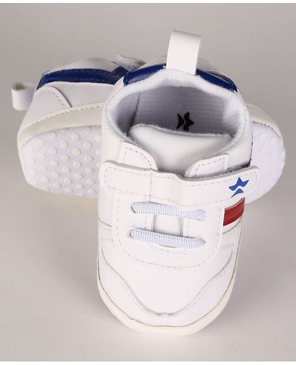 Cute Walk by Babyhug Velcro Closure Solid Booties - White