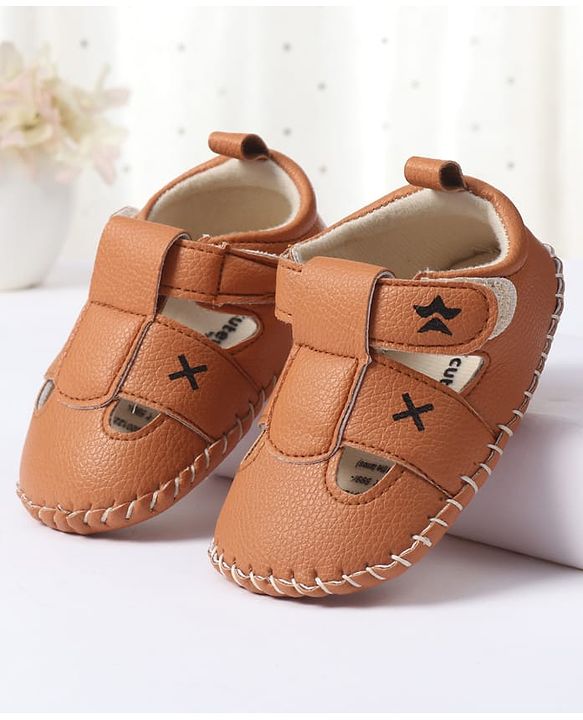 Cute Walk by Babyhug Velcro Closure Booties - Brown