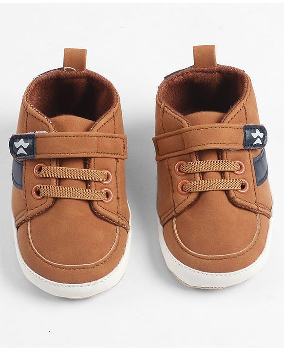 Cute Walk by Babyhug Velcro Closure Solid Booties - Tan