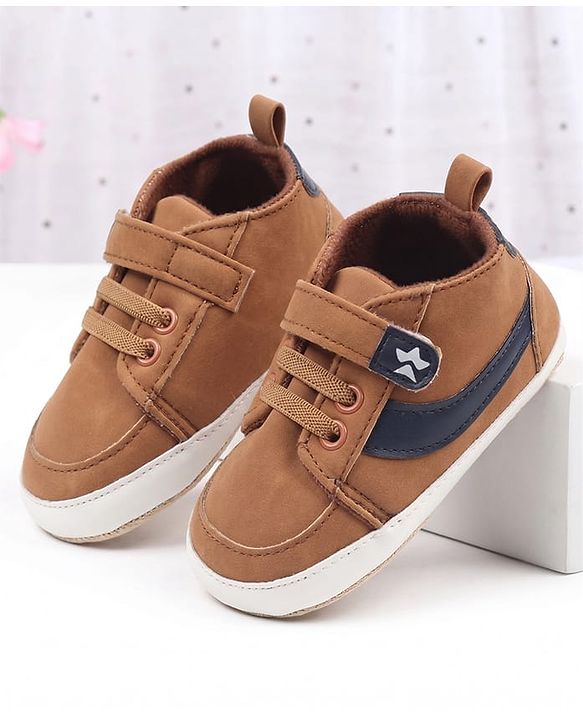 Cute Walk by Babyhug Velcro Closure Solid Booties - Tan