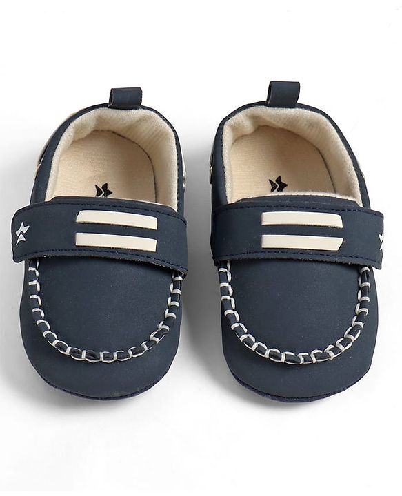 Cute Walk by Babyhug Velcro Closure Solid Booties - Blue