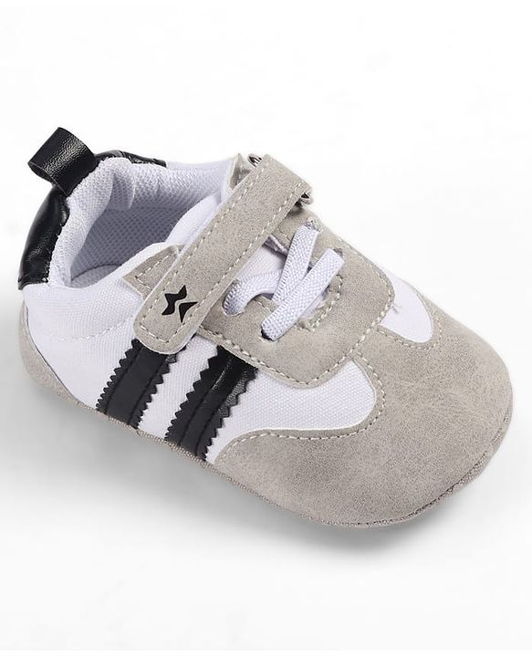 Cute Walk by Babyhug Velcro Closure Striped Booties - Grey