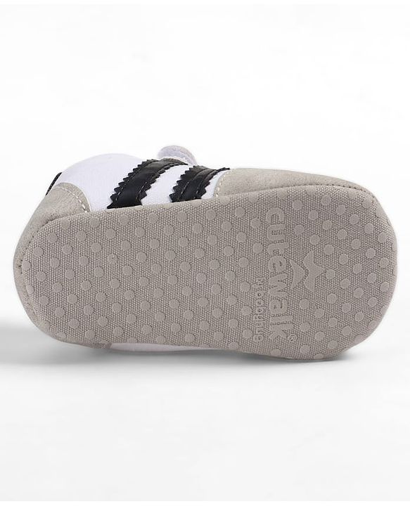 Cute Walk by Babyhug Velcro Closure Striped Booties - Grey