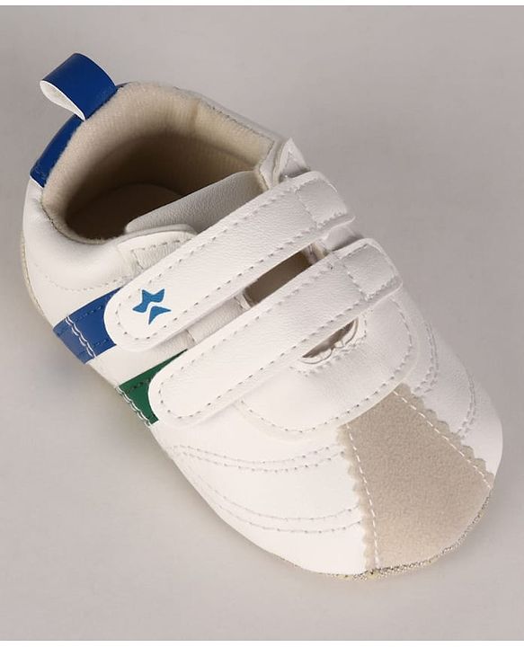 Cute Walk by Babyhug Velcro Closure Solid Booties - White