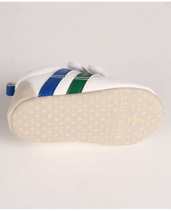 Cute Walk by Babyhug Velcro Closure Solid Booties - White