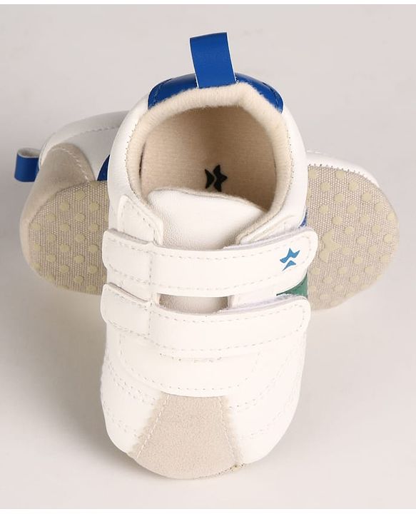 Cute Walk by Babyhug Velcro Closure Solid Booties - White