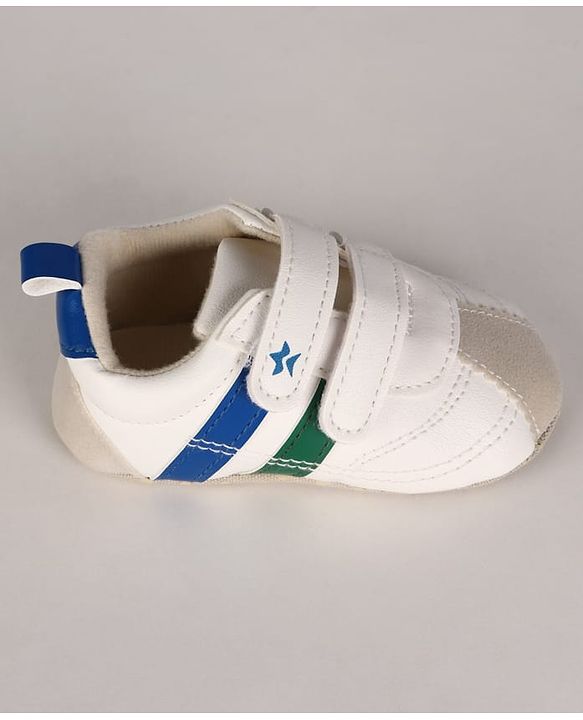 Cute Walk by Babyhug Velcro Closure Solid Booties - White