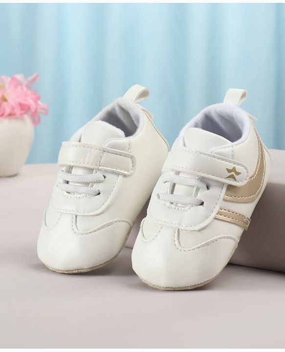 Cute Walk by Babyhug Velcro Closure Solid Booties - Golden